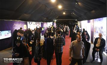 فیلم نمایش ۴۱۰ در برج میلاد 7