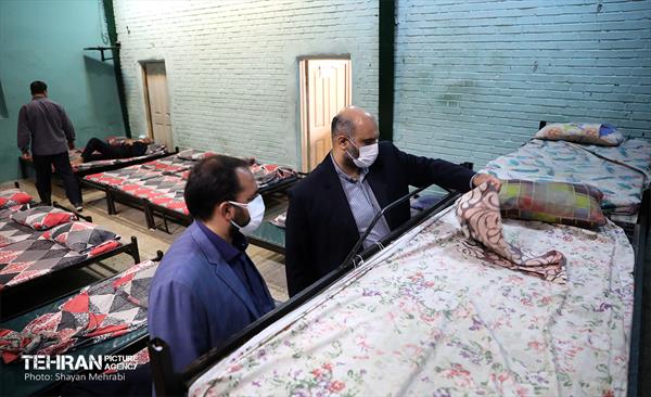 بازدید معاون امور فرهنگی و اجتماعی شهرداری تهران از گرمخانه خاوران 10