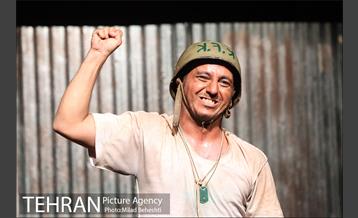 نمایش برای کلاه آهنی ها‎ 8