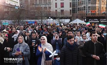 جشن نیمه‌شعبان در میدان ولی‌عصر (عج) - 3 20