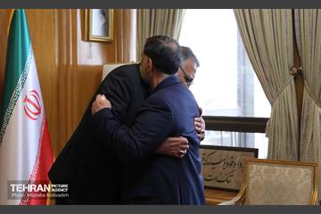 دیدار مدیران باشگاه های ورزشی استقلال و پرسپولیس با شهردار تهران