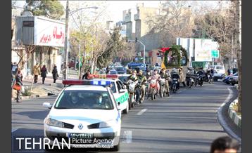 تشییع پیکر مطهر 2 شهید گمنام در مسجد جامع فاطمیه منطقه 8