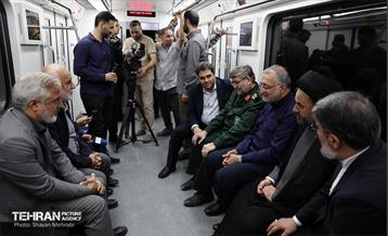 آیین تست گرم مسیر پایانی خط ۷ مترو تهران و بهره‌برداری از ورودی دوم ایستگاه آهنگ 13