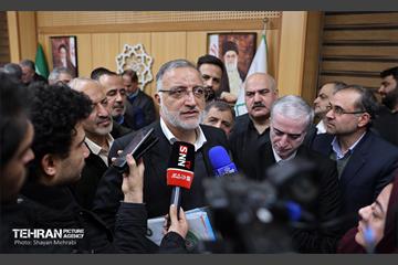 نشست هم‌اندیشی هیئت رئیسه اتاق اصناف تهران، روسای اتحادیه‌های صنفی تهران و هیئت امناء بازار تهران با شهردار تهران 1