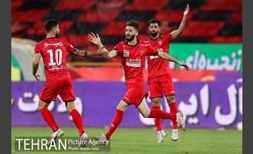 دیدار تیم های فوتبال پرسپولیس و تراکتور تبریز 16