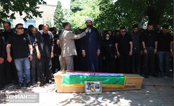 مراسم تشییع و خاکسپاری حمیدرضا درجاتی 12