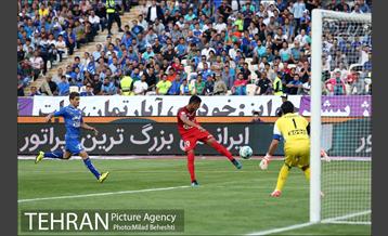 دیدار پرسپولیس و استقلال در لیگ برتر فوتبال 15