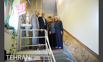 حضور شهردار تهران در منزل شهید محمدرضا امیری پری 7