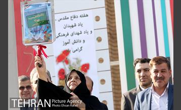 شهردار تهران در آیین نواختن زنگ سال تحصیلی جدید در دبیرستان ماندگار البرز 17