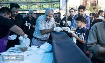 آیین بدرقه جاماندگان اربعین در میدان امام حسین(ع) 34