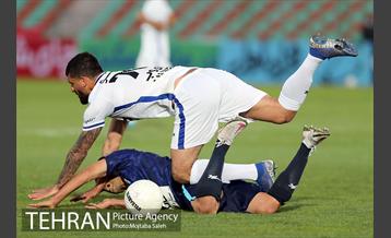 دیدار تیم های فوتبال پیکان و استقلال تهران 10