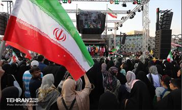 مهمانی ۱۰ کیلومتری عید غدیر در تهران - 1 7
