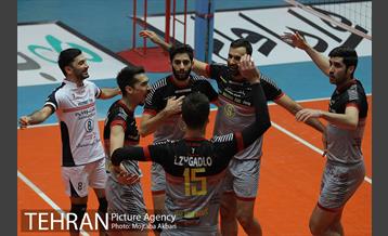 دیدار تیم های والیبال بانک سرمایه و پیکان تهران