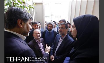 بازدید وزیر محترم بهداشت و سرپرست شهرداری تهران از مرکز پرتو  11