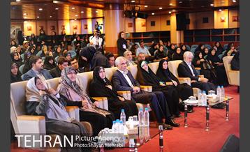 افتتاح سیزدهمین جشنواره زنان و تولید ملی  با حضور شهردار تهران 4