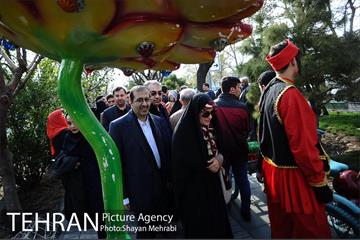 بازدید نماینده مجلس و استاندار تهران از نورزگاه بلوار کشاورز 2