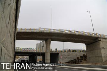 یک گام تا بهره برداری از پروژه تقاطع غیرهمسطح بزرگراه شهید حکیم با بلوار المپیک 4