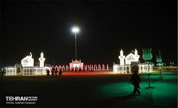 المان نوری بین الحرمین در دریاچه شهدای خلیج فارس  4