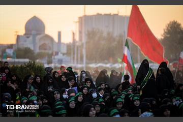 اجتماع امام حسنی ها در میدان آزادی 12