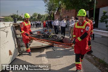 بازدید مدیرکل دفتر شهردار تهران از مرکز آموزش های آتش نشانی 11