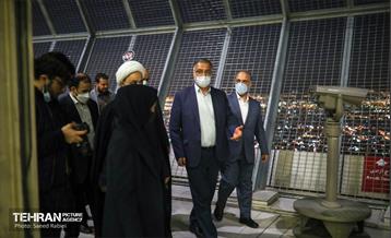 بازدید مهمانان سی و پنجمین کنفرانس بین‌المللی وحدت اسلامی از برج میلاد 32