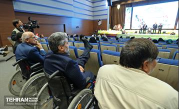 آئین تکریم و تجلیل از جانبازان سرافراز ۸ سال دفاع‌ مقدس 18