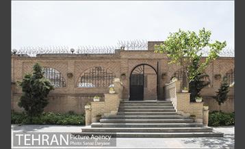 عمارت دبیرالملک 19