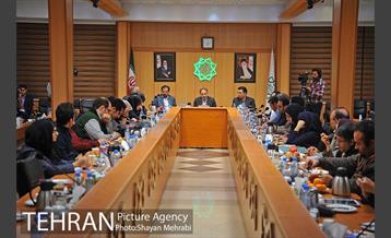 نشست صمیمانه دکتر نجفی با خبرنگاران حوزه شهری 6