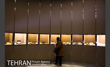 گشت و گذاری در موزه‌های ملی، آبگینه و نقاشی 14