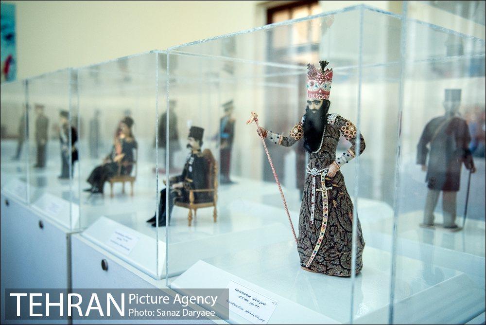 مجسمه مینیاتورهای جهانگیرارجمند در باغ موزه نگارستان 24