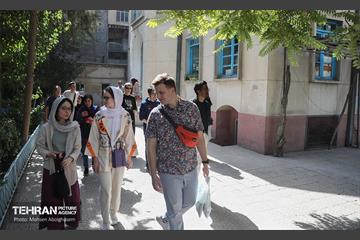 بازدید هیات دیپلماتیک از بناهای تاریخی منطقه ۱۲ 1