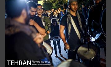 دسته عزاداری در خیابان اندرزگو‎ 18