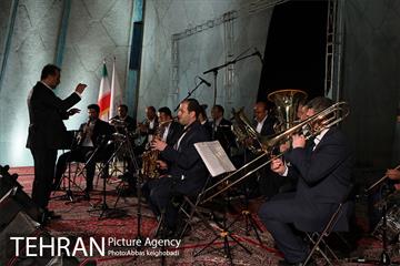 پرواز ۱۷۹ فانوس در آسمان به یاد ۱۷۹ شهید بهمن ماه ۵۷  7