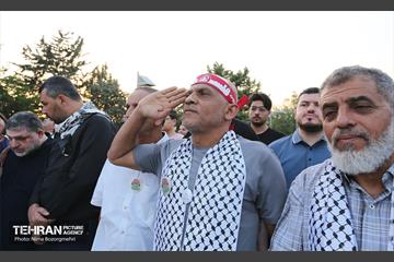اهتزاز بزرگترین پرچم فلسطین جهان در تهران 15