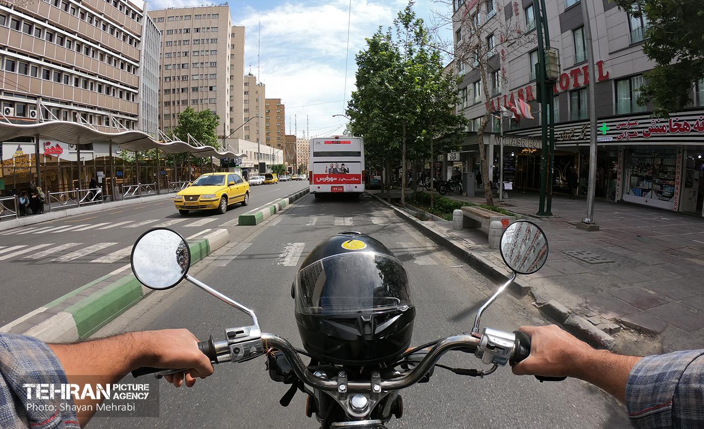 بی قانونی؛ ممنوعیت تردد در خطوط بی آر تی