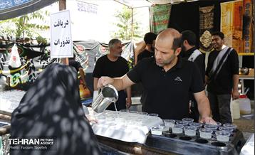 نماز جمعه عاشورایی در منطقه ۵ 37