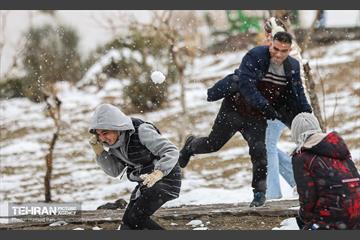 روز برفی در آبشار تهران 12