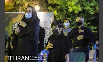 آیین بزرگداشت و تکریم خانواده های معظم شهدای مدافع حرم و مدافع سلامت 11