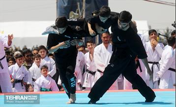 اجتماع بزرگ سپاهیان محمد رسول‌الله (ص) 41