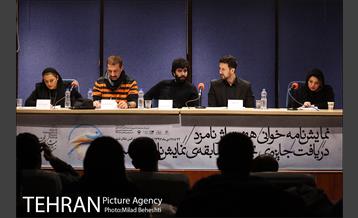 نمایشنامه خوانی سالی که دو بار پاییز شد 26