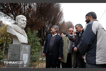 رونمایی از سردیس شهدای دانشجو 22