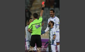 دیدار استقلال و گسترش فولاد در لیگ برتر فوتبال 22