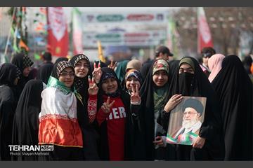 راهپیمایی ۲۲ بهمن در تهران - 3 17