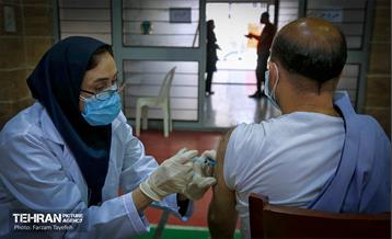 فعالیت 4مرکز واکسیناسیون منطقه 5