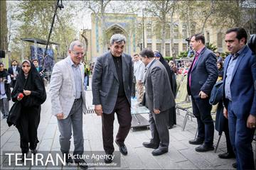 حضور شهردار تهران در جشن نوروزی میدان مشق 25