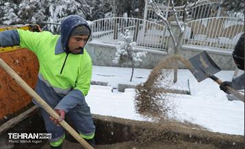 عملیات برف‌روبی در منطقه 2
