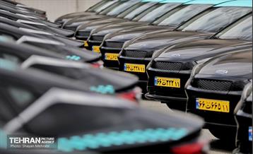 آیین ورود ۱۰۰۰ دستگاه تاکسی برقی به ناوگان حمل و نقل عمومی شهر تهران 31