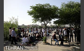 اقامه نماز عید فطر افغانستانی های اهل تسنن مقیم تهران 42