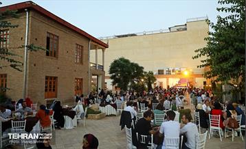 نشست هم‌ اندیشی اساتید و متخصصین طراحی صنعتی سراسر کشور با مدیران سازمان زیباسازی شهر تهران 22