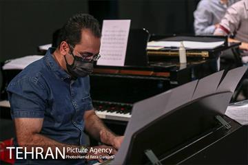 تمرین کنسرت آنلاین نغمه های تهران در برج میلاد 22
